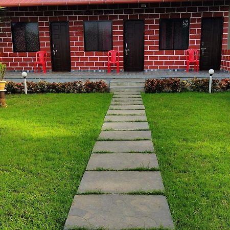 Dandeli Crocodile Edge Home Stay מראה חיצוני תמונה